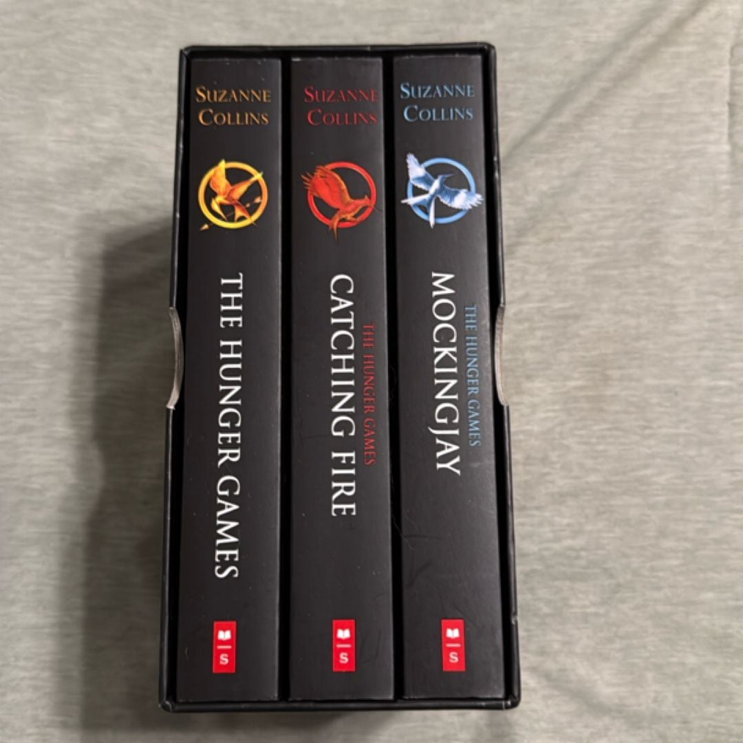 Trilogy Boxed Set - Catching Fire - Mockingjay by Suzanne Collins ...