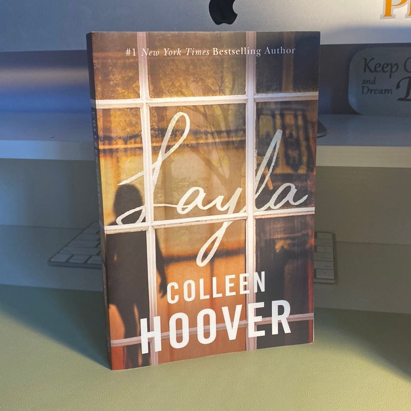  Layla: 9781542000178: Hoover, Colleen: Books