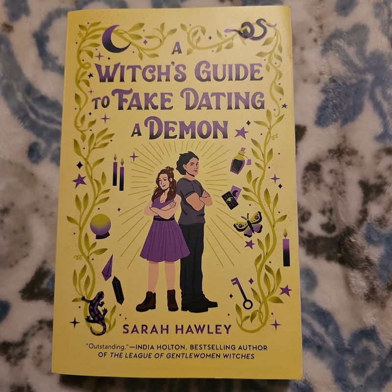 A Witch's Guide to Fake Dating a Demon