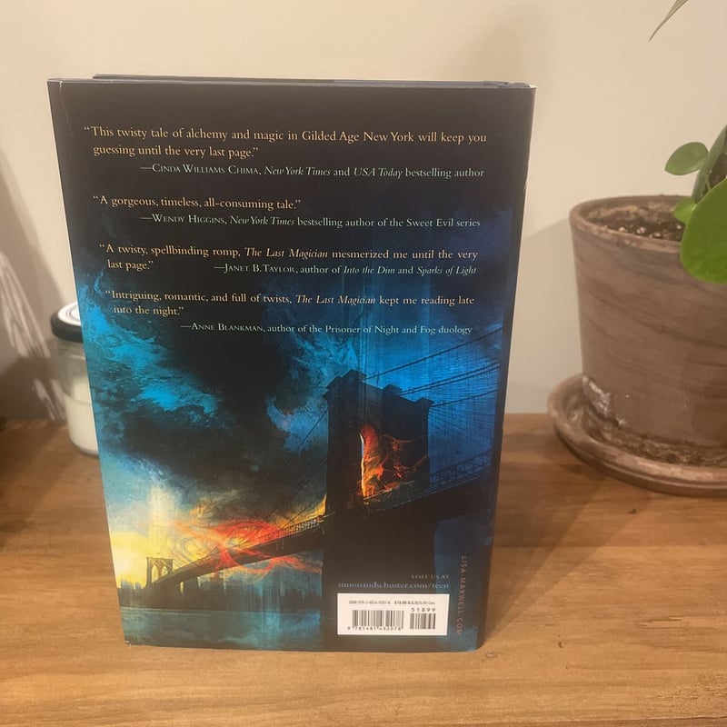 The Last Magician by Lisa Maxwell, Hardcover Pangobooks