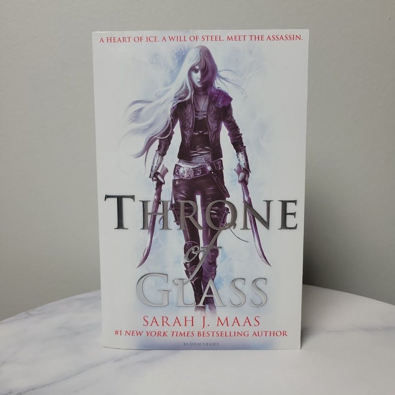 Throne of Glass | UK Paperback OOP Out of Print