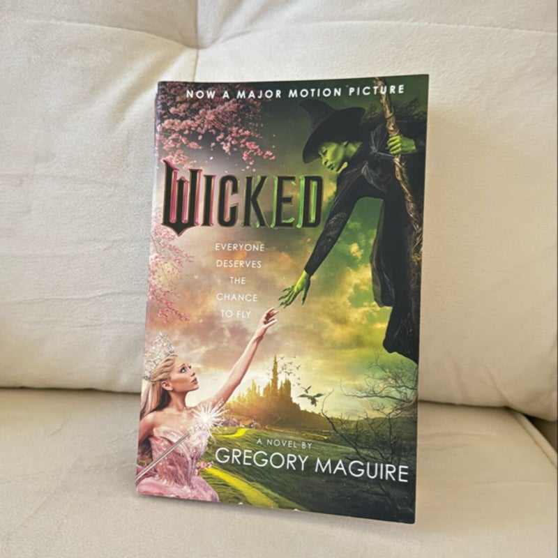Wicked [Movie Tie-In]