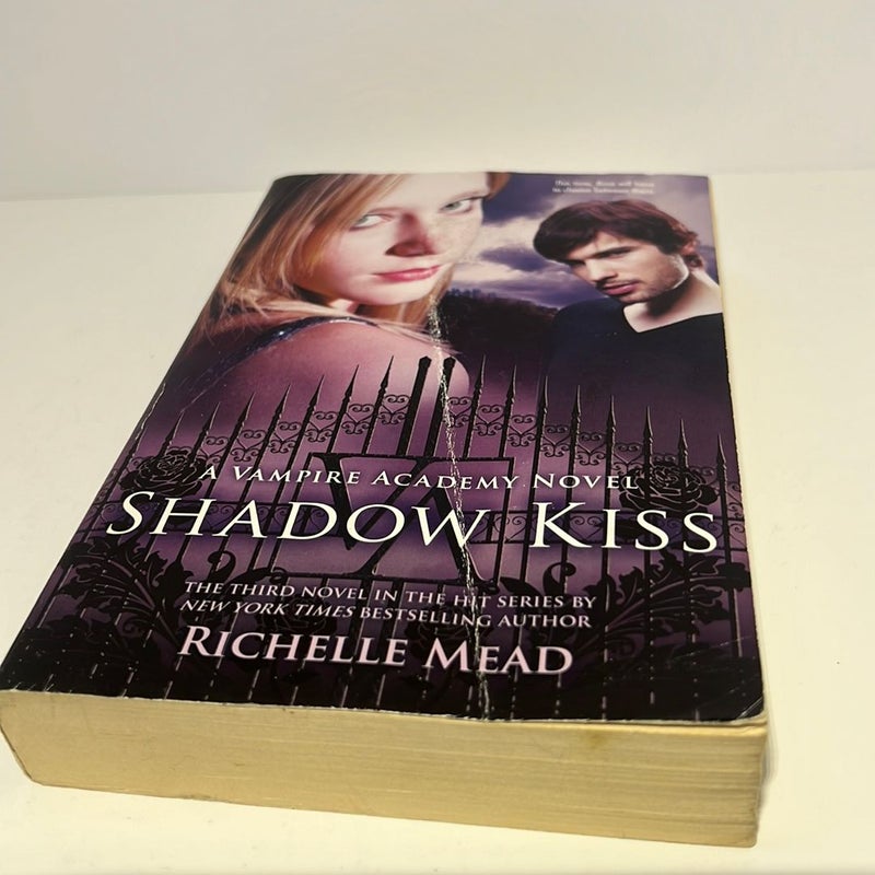 Vampire Academy (Book 2&3) Bundle: Frostbite & Shadow Kiss 