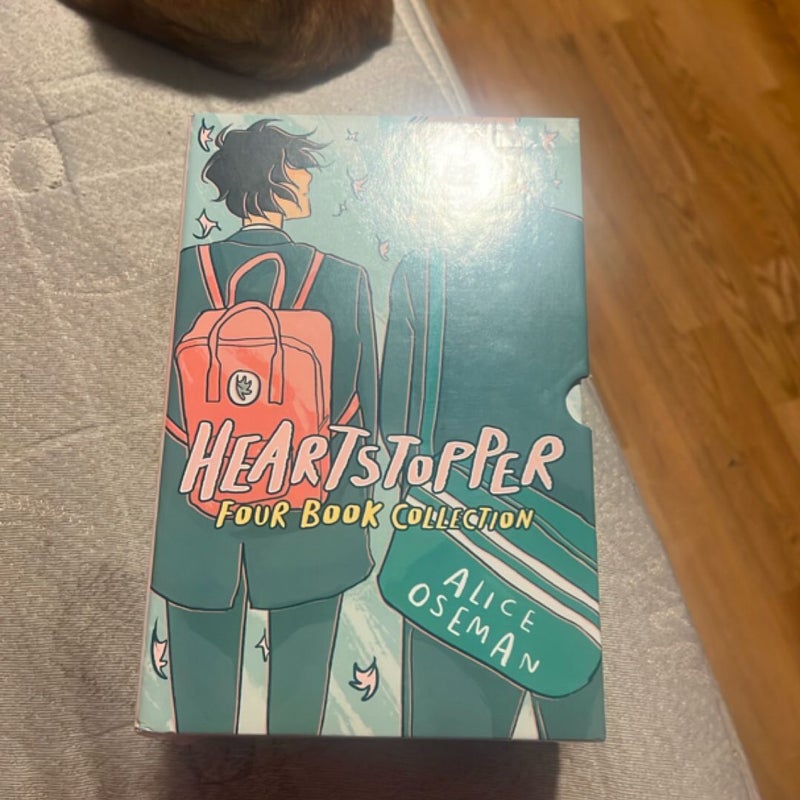 Heartstopper #1-4 Box Set