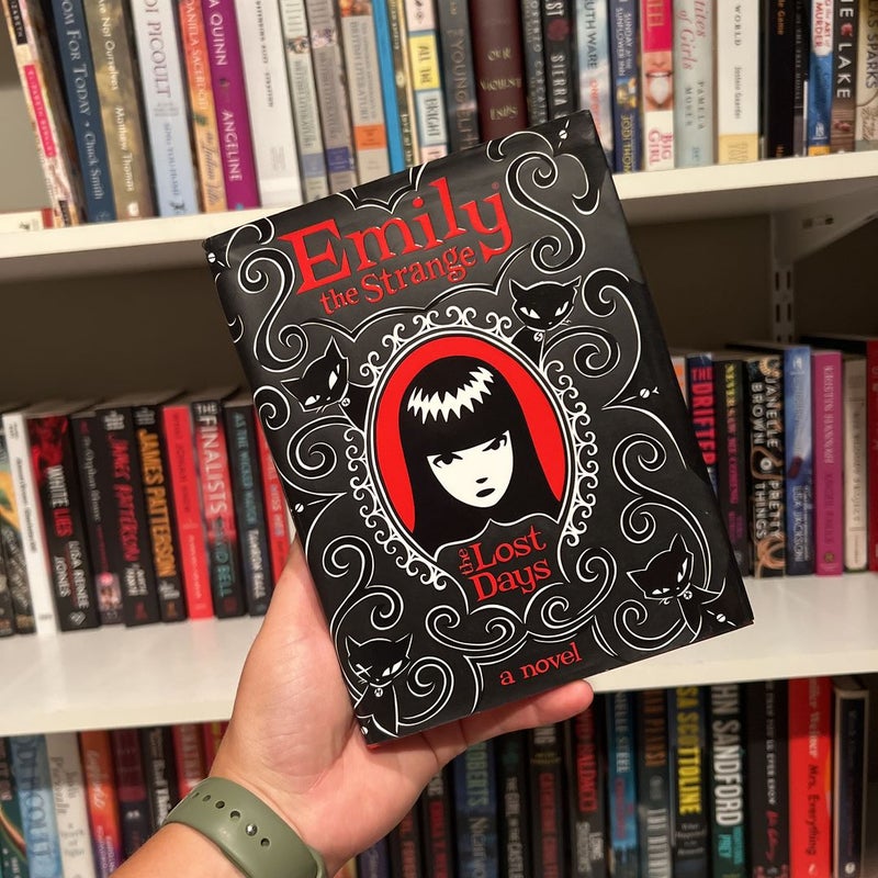 Emily the Strange: the Lost Days