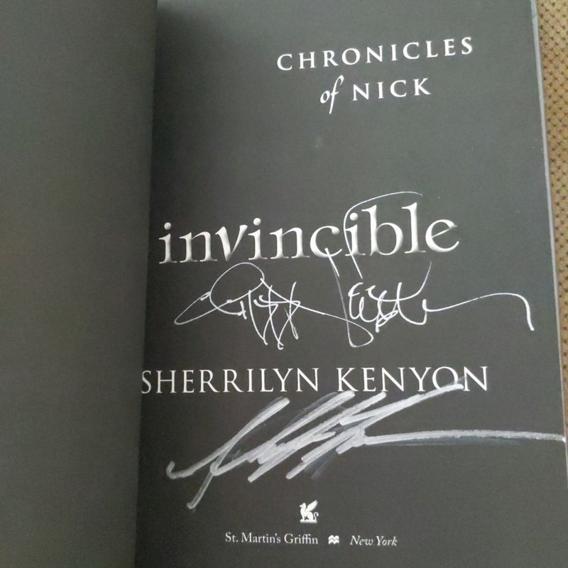 Invincible The Chronicles of Nick signed 