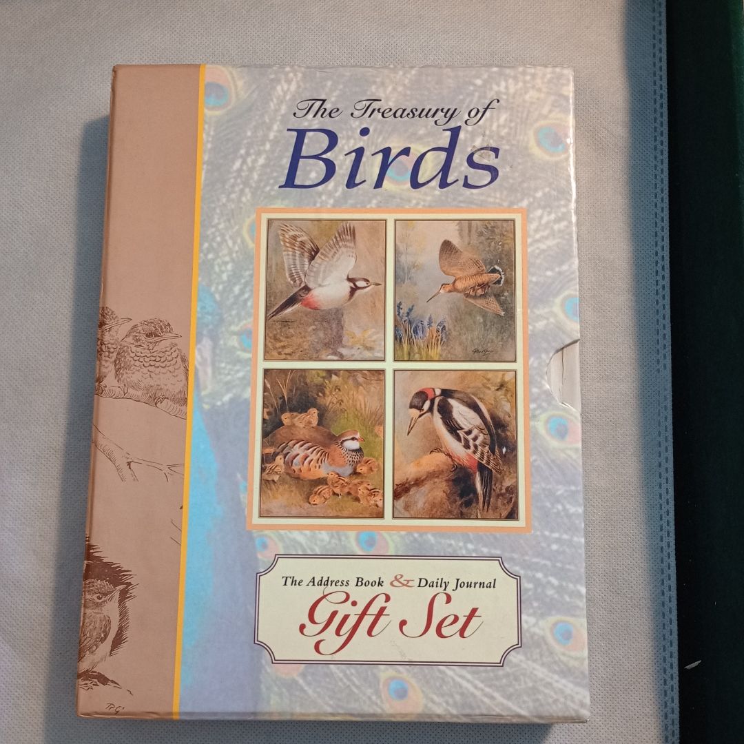 The Treasury of Birds Gift Set (The Address Book and Daily Journal)