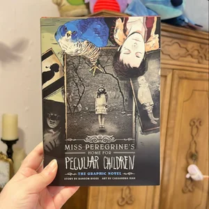 Miss Peregrine's Home for Peculiar Children: the Graphic Novel