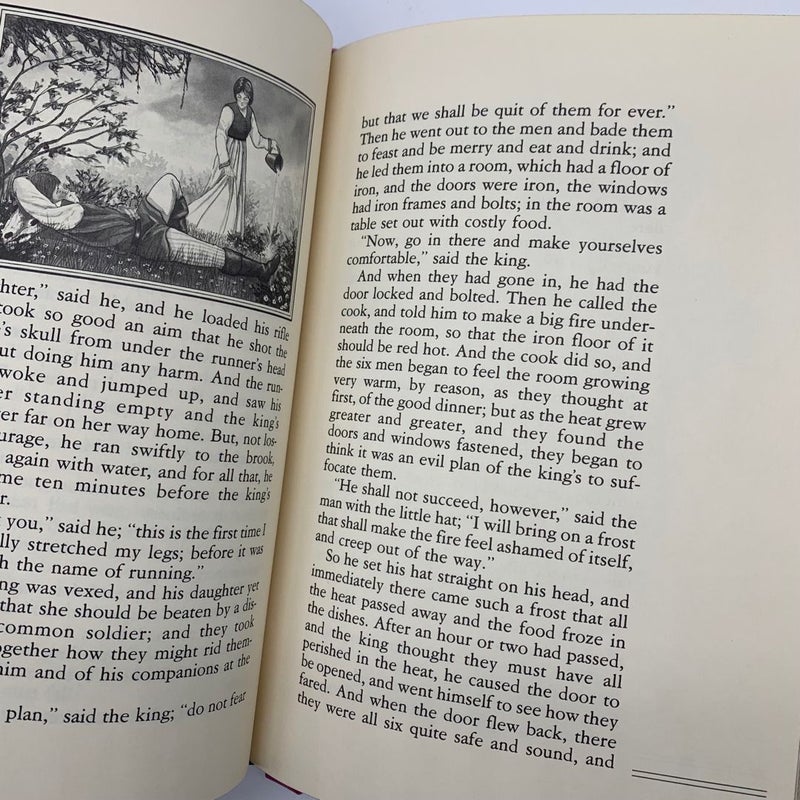 Illustrated Childrens Classics Grimm's Fairy Tales The Adventures of Tom Sawyer 