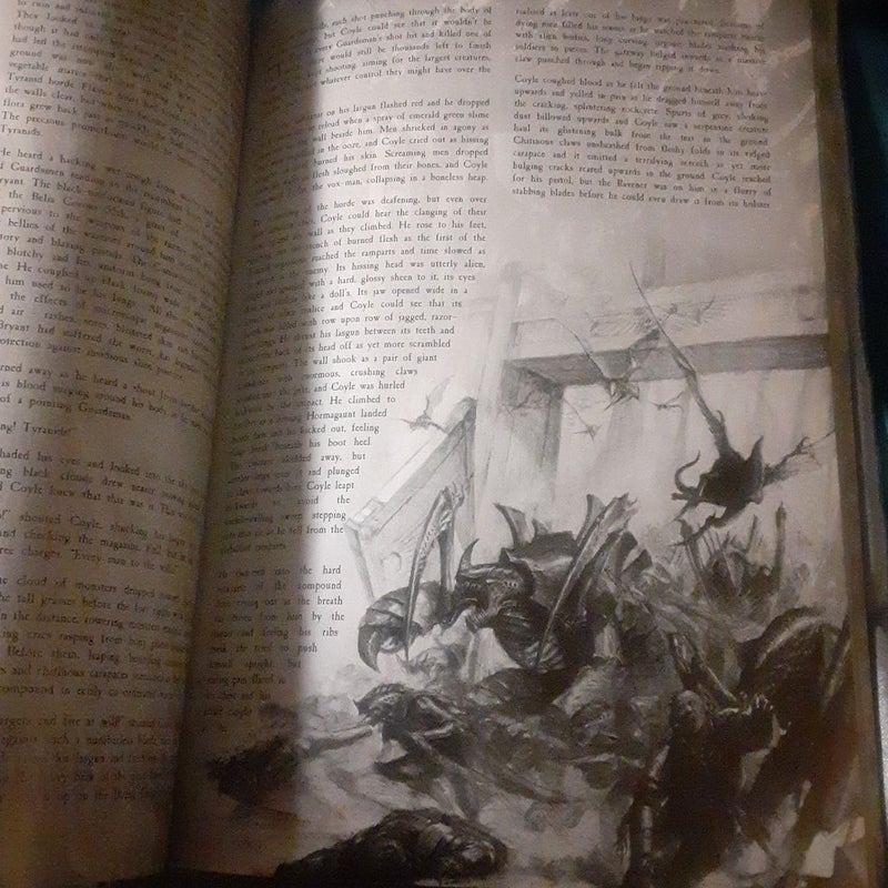 Warhammer 40k Codex Tyranids 2004 Gamesworkshop
64 pages long.  Good shape paperback book