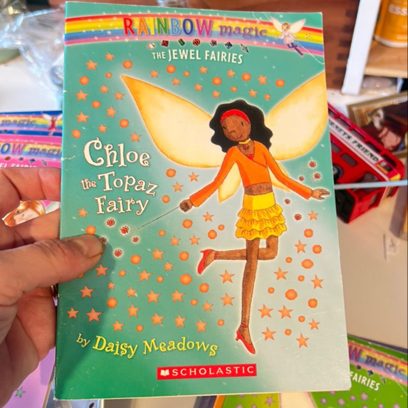 Rainbow Magic the Jewel Fairies Books 1-7 