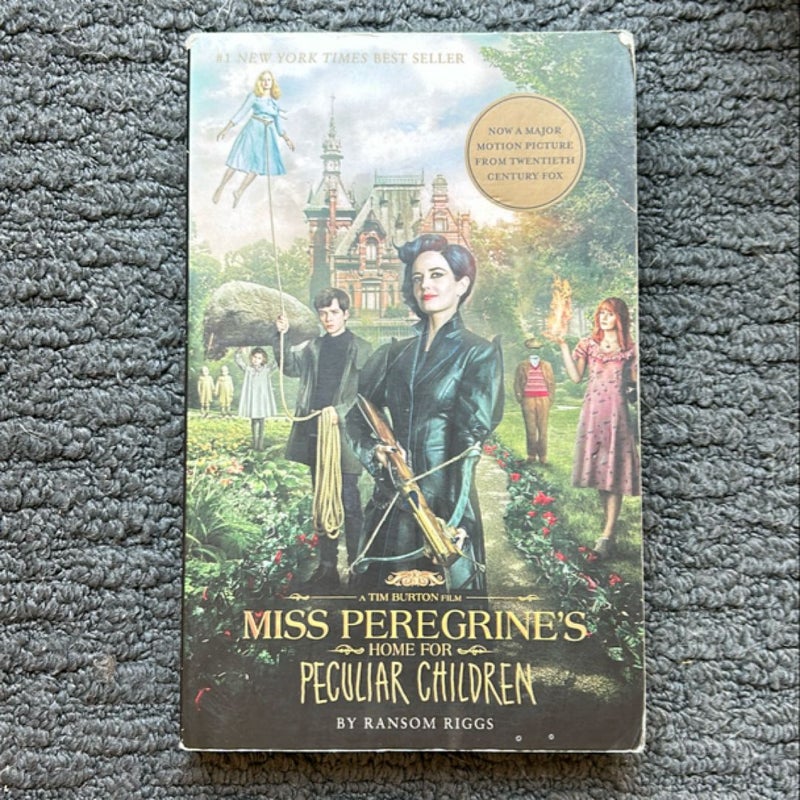 Miss Peregrine's Home for Peculiar Children (Movie Tie-In Edition)