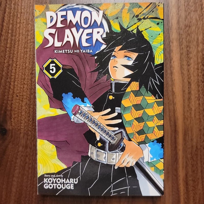 Demon Slayer: Kimetsu no Yaiba - Koyoharu Gotouge