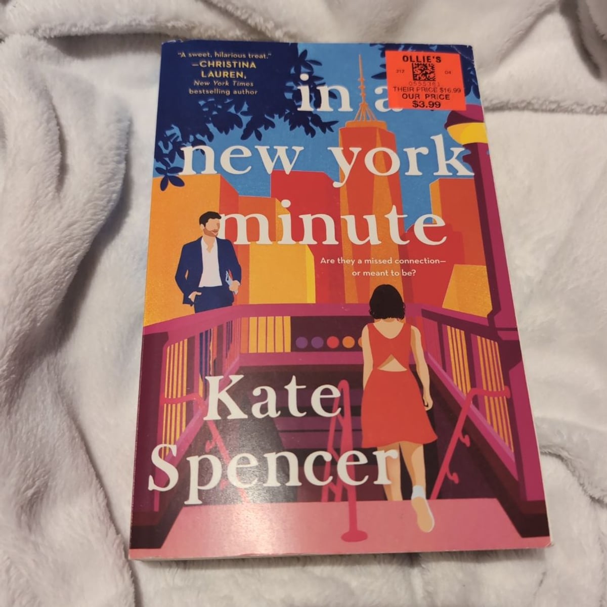 in A New York Minute by Kate Spencer, Paperback Pangobooks