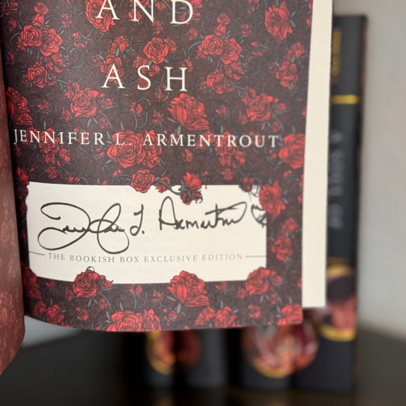 Bookish Box From Blood and Ash 1-5 with printed signature 