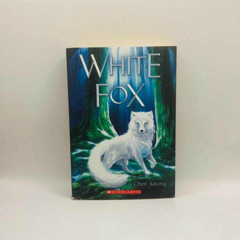 White Fox: Dilah and the Moon Stone