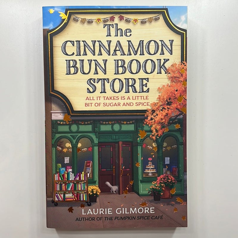 The Cinnamon Bun Book Store (Dream Harbor, Book 2)