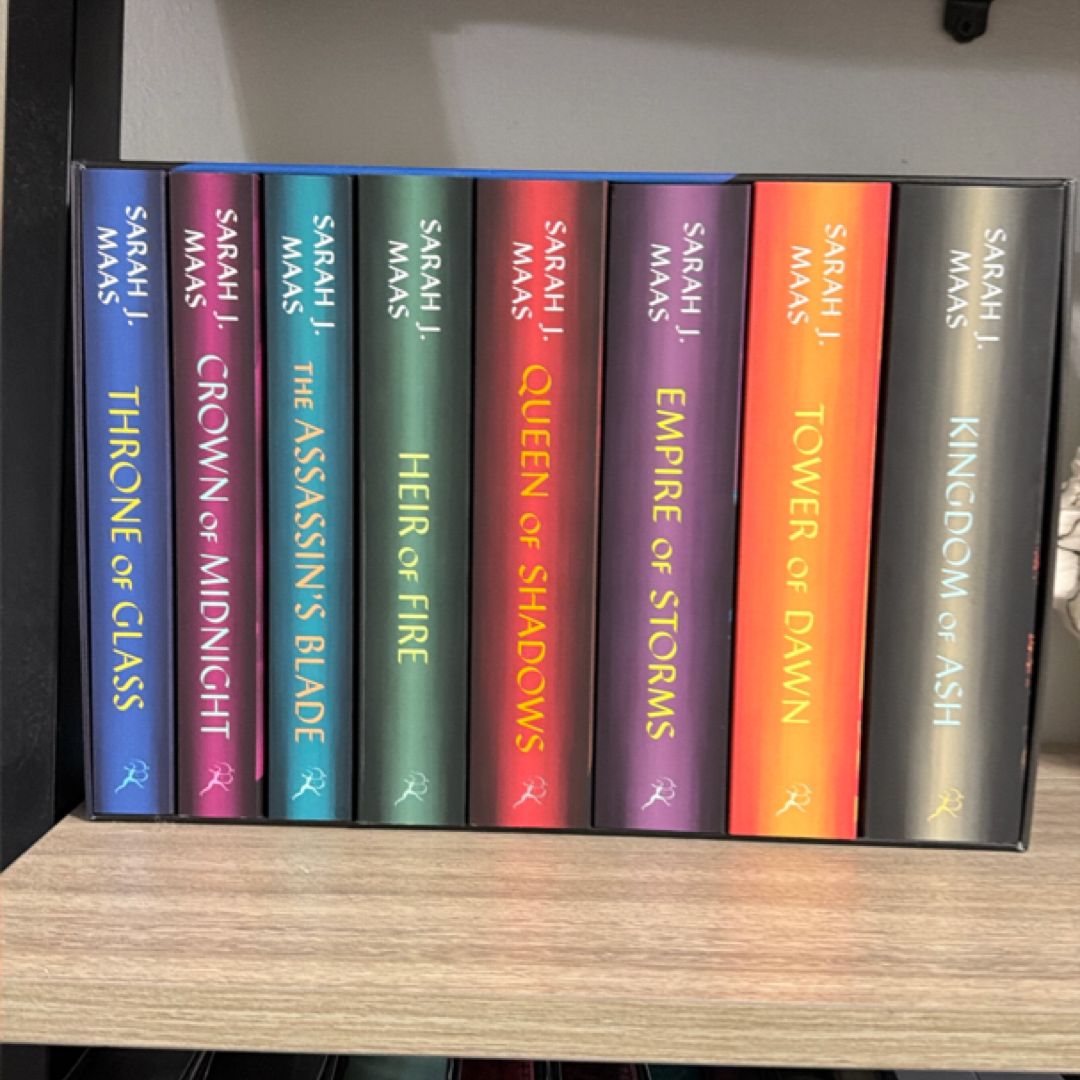 Throne of Glass Paperback Box Set
