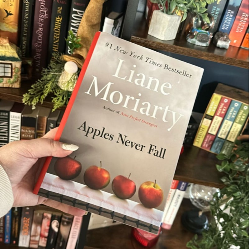 Apples Never Fall