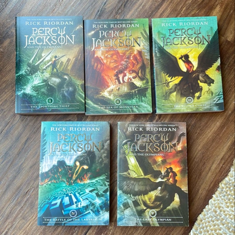 Percy Jackson and the Olympians 5 Book Paperback Boxed Set (new Covers W/poster)