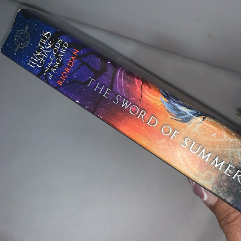 Magnus Chase and the Gods of Asgard Book 1 the Sword of Summer (Magnus Chase and the Gods of Asgard Book 1)