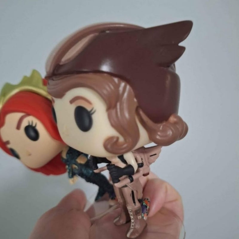 Hawgirl and Mera funko pops