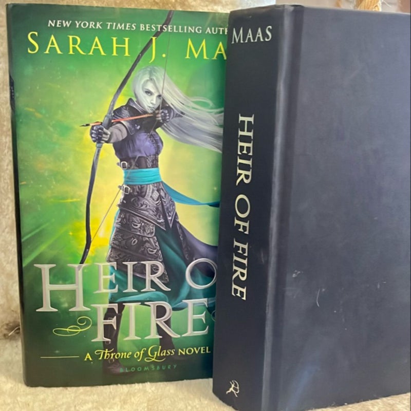 Heir of Fire - Hardcover OOP