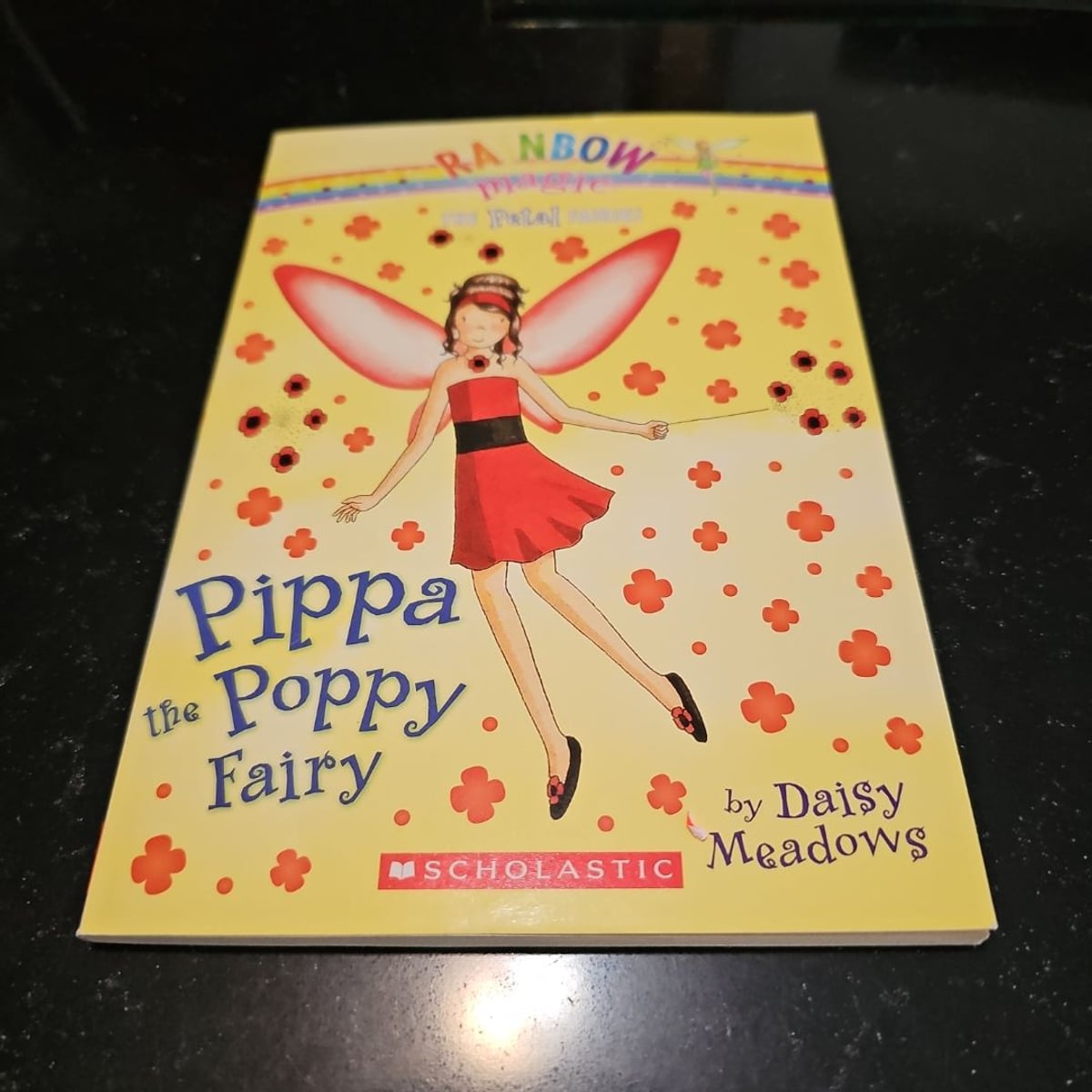 Pippa the Poppy Fairy by Daisy Meadows