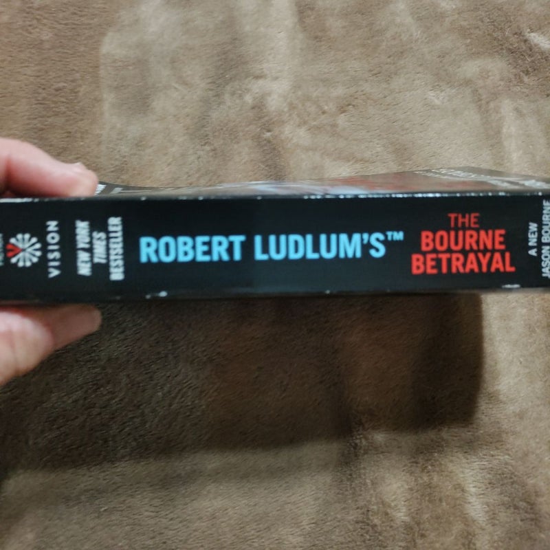 Robert Ludlum's (TM) the Bourne Betrayal