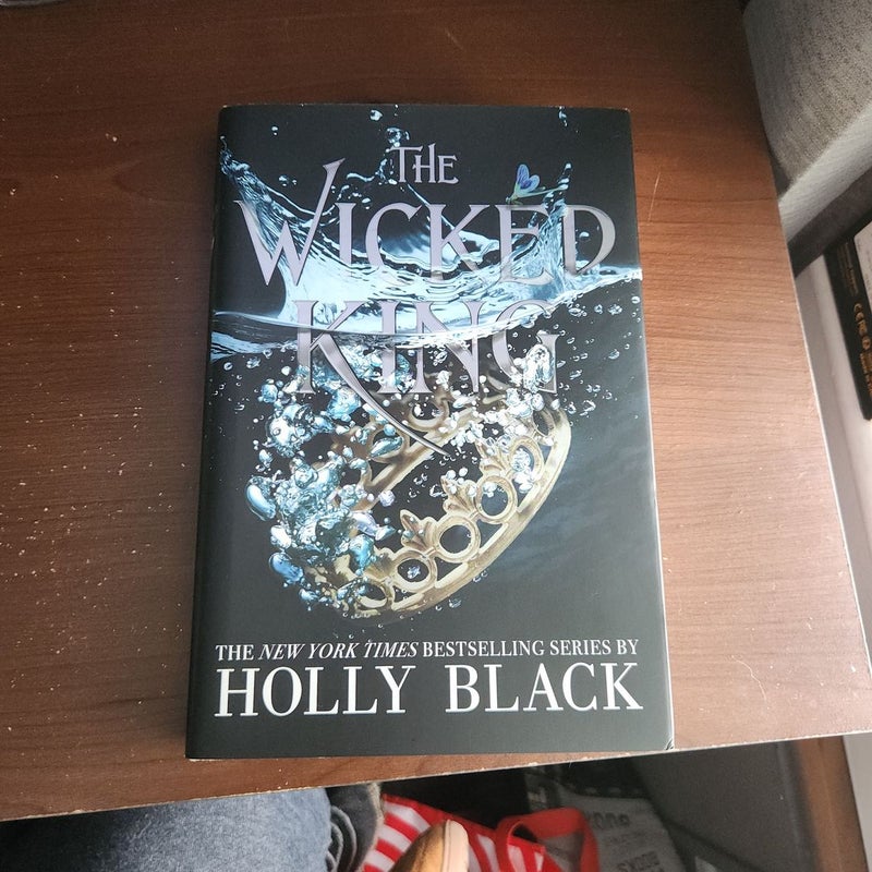 The Wicked King (Barnes & Noble Exclusive Edition)