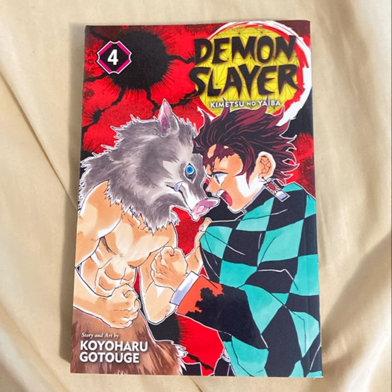 Demon Slayer: Kimetsu No Yaiba, Vol. 4