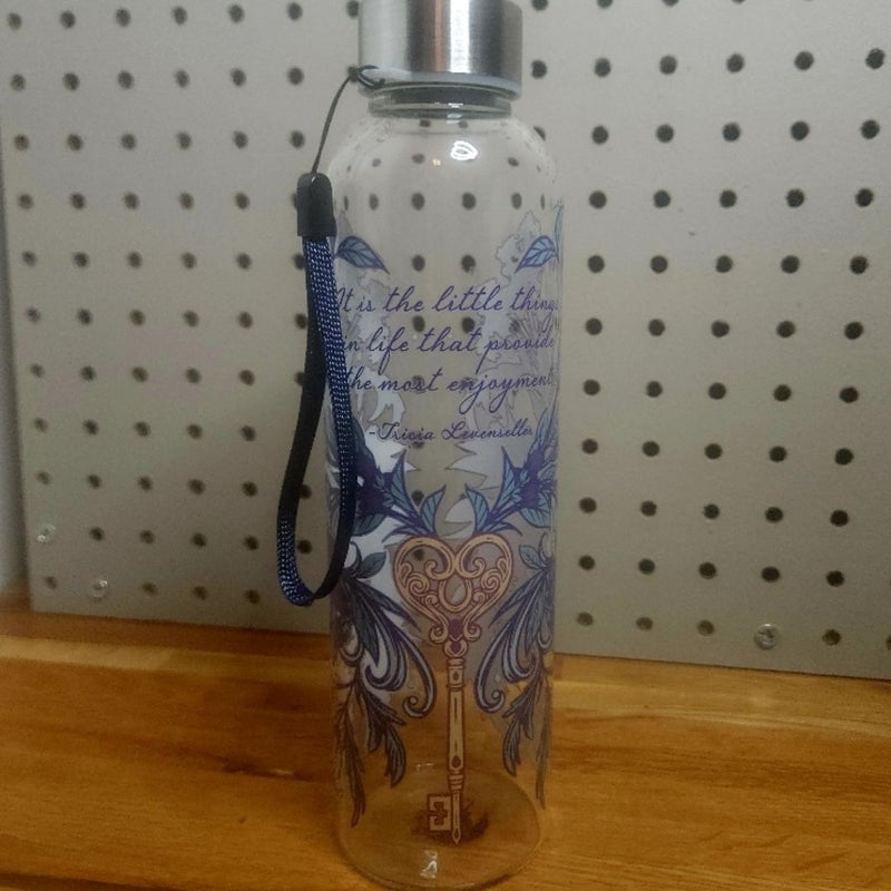 Fairyloot Glass Water Bottle The Darkness Within Us Tricia Levenseller June 2024