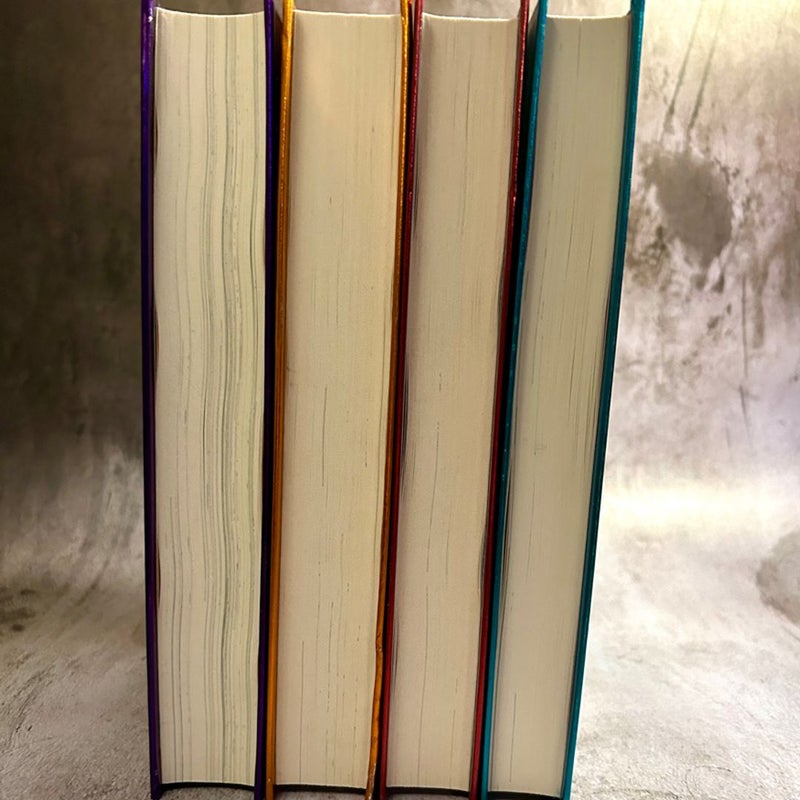 Heartstopper: Volumes 1-4 *foiled hardcovers*
