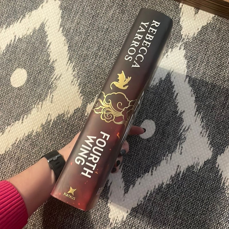 Fourth wing - With bonus chapters