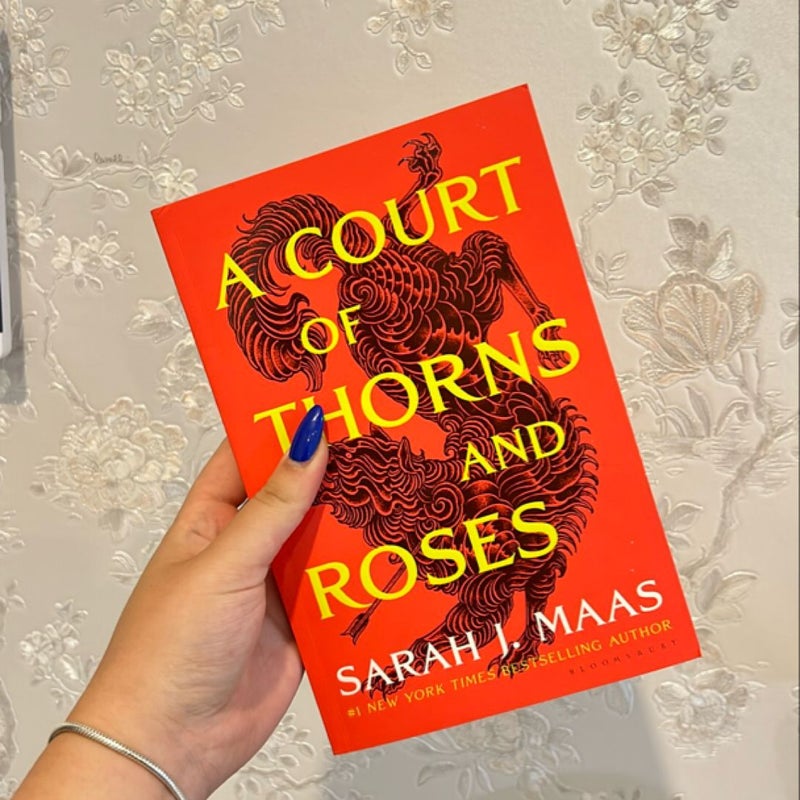 A Court of Thorns and Roses