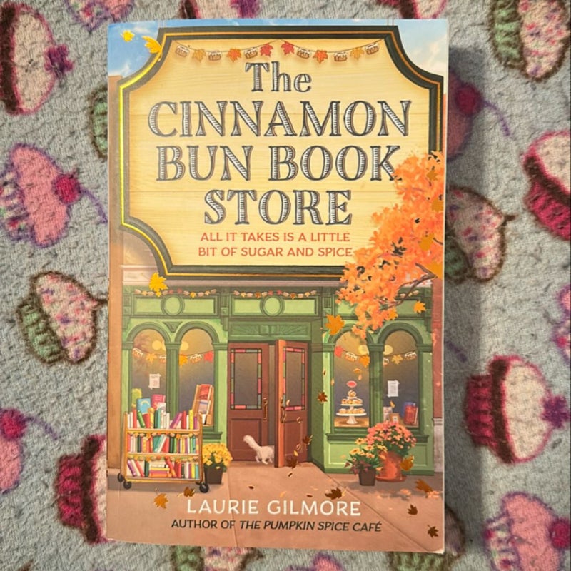 The Cinnamon Bun Book Store (Dream Harbor, Book 2)