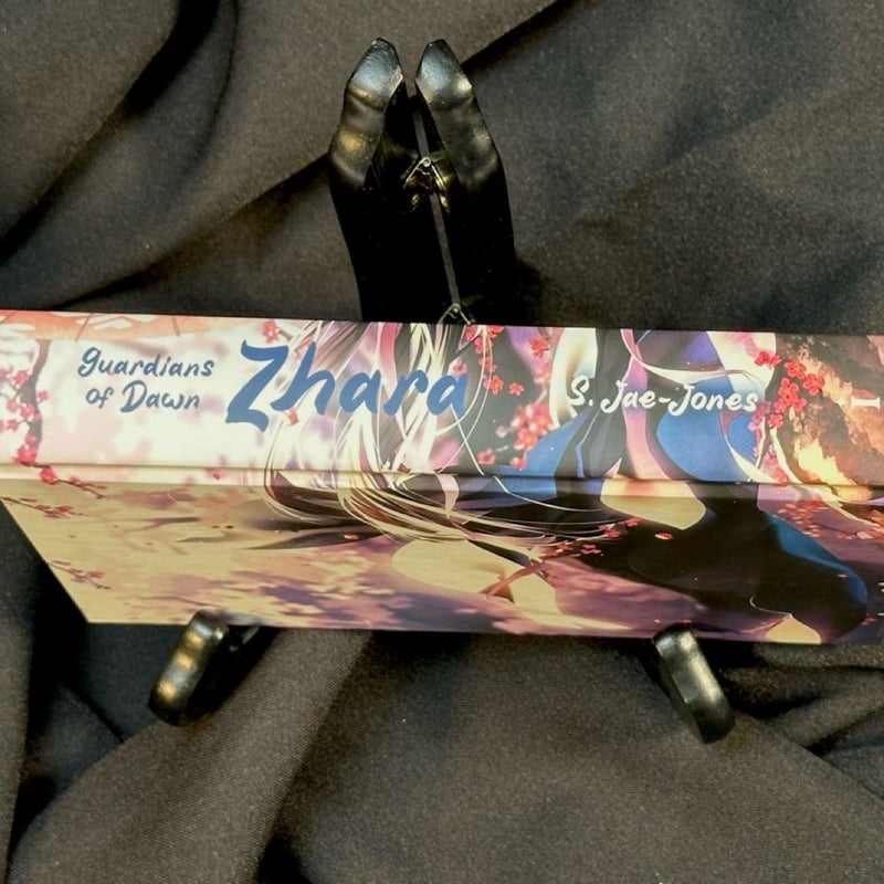 Zhara (Illumicrate Limited Edition)