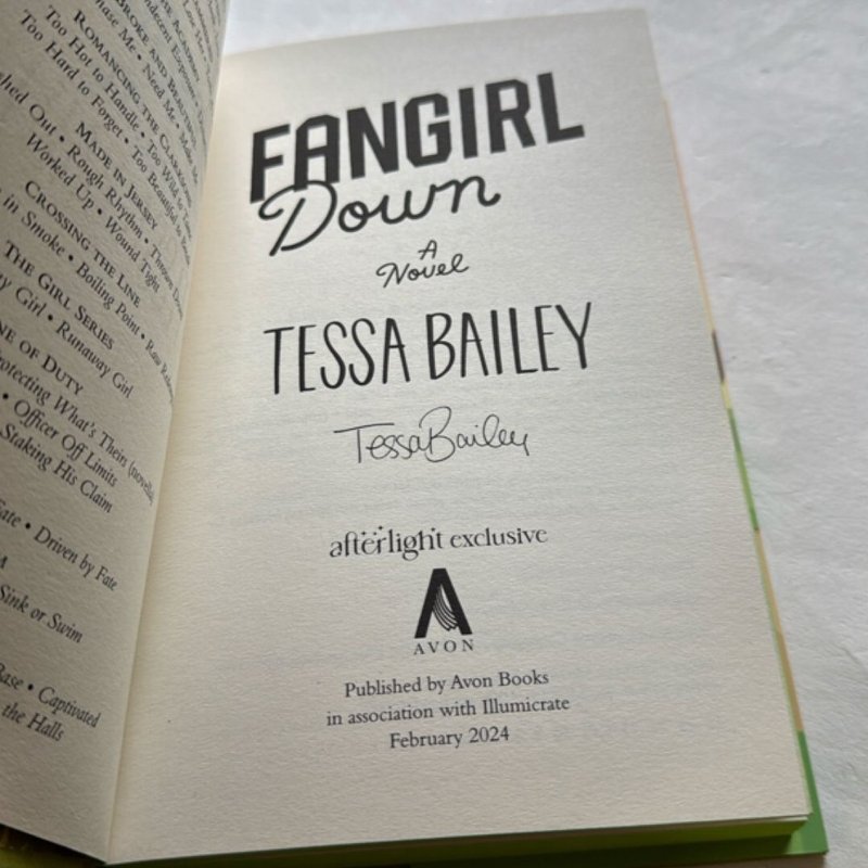 Fangirl Down - Afterlight 