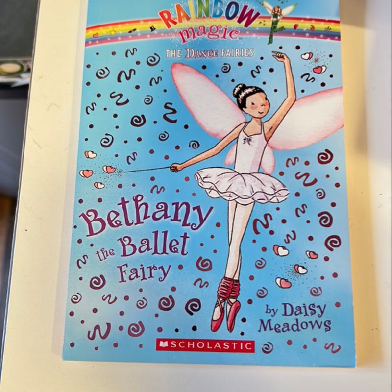 14 Rainbow Magic Fairies Books 