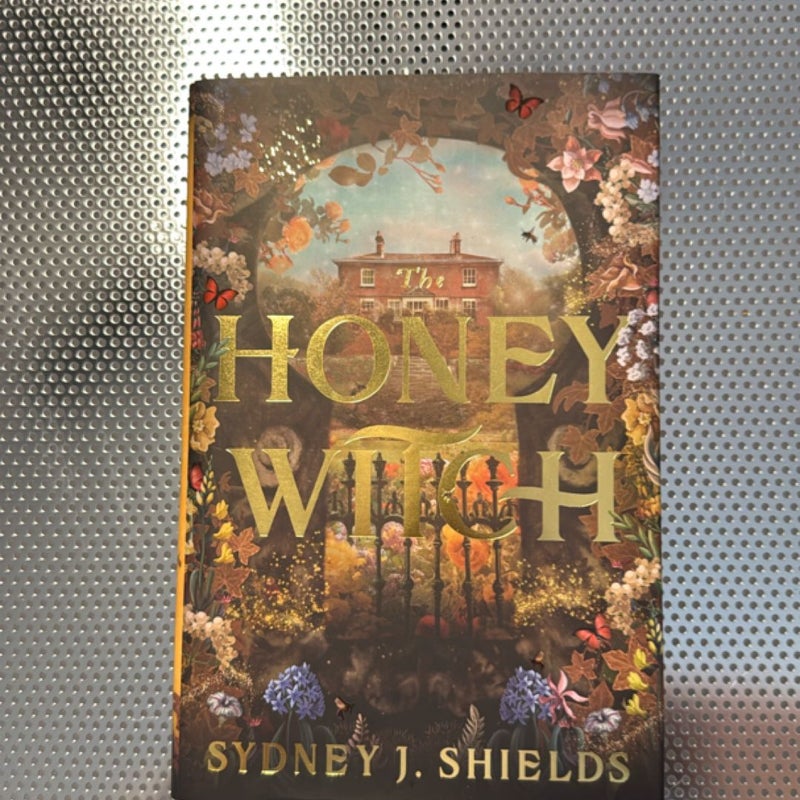 Illumicrate Honey Witch