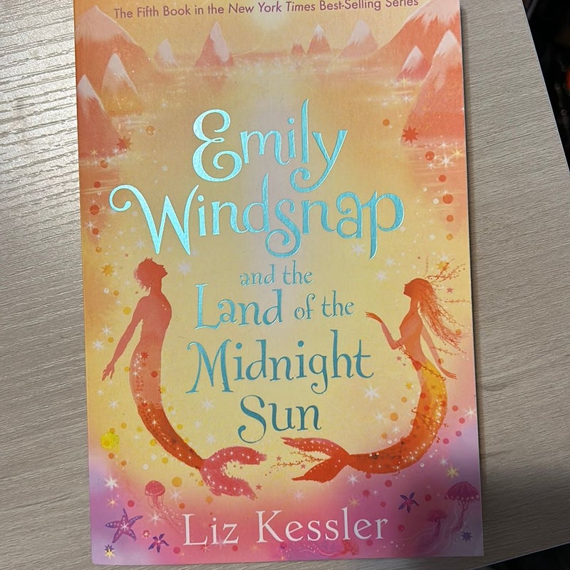 Emily Windsnap and the Land of the Midnight Sun