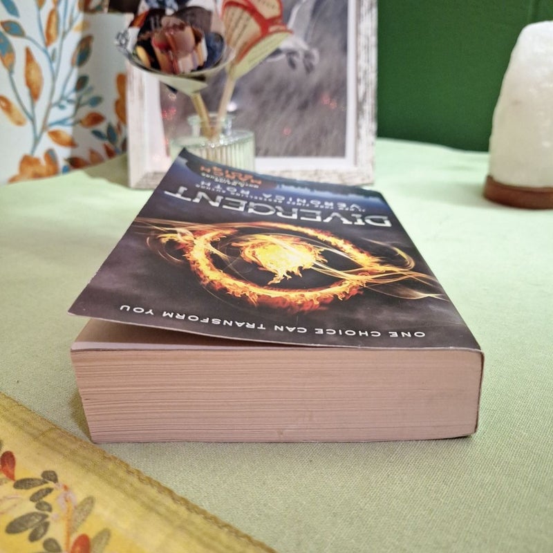 Divergent