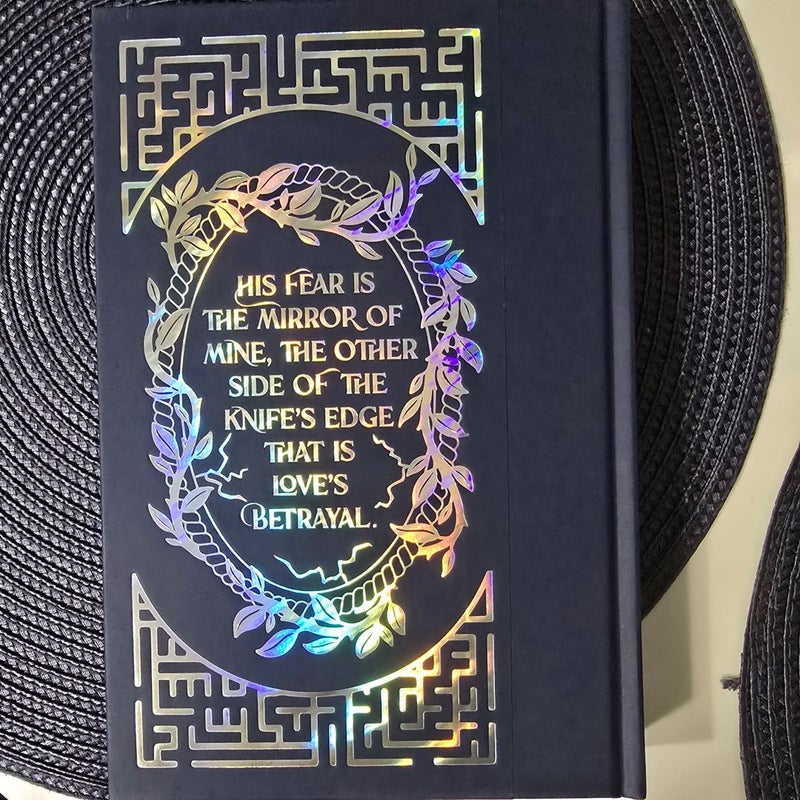 OWLCRATE Exquisite Ruin