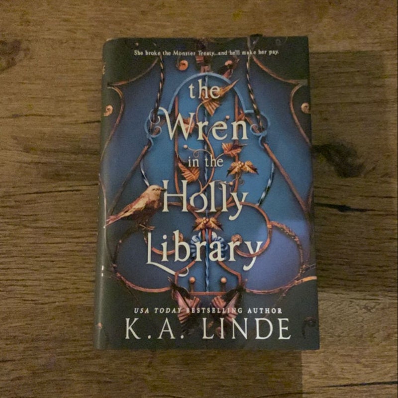 The Wren in the Holly Library (Deluxe Limited Edition)