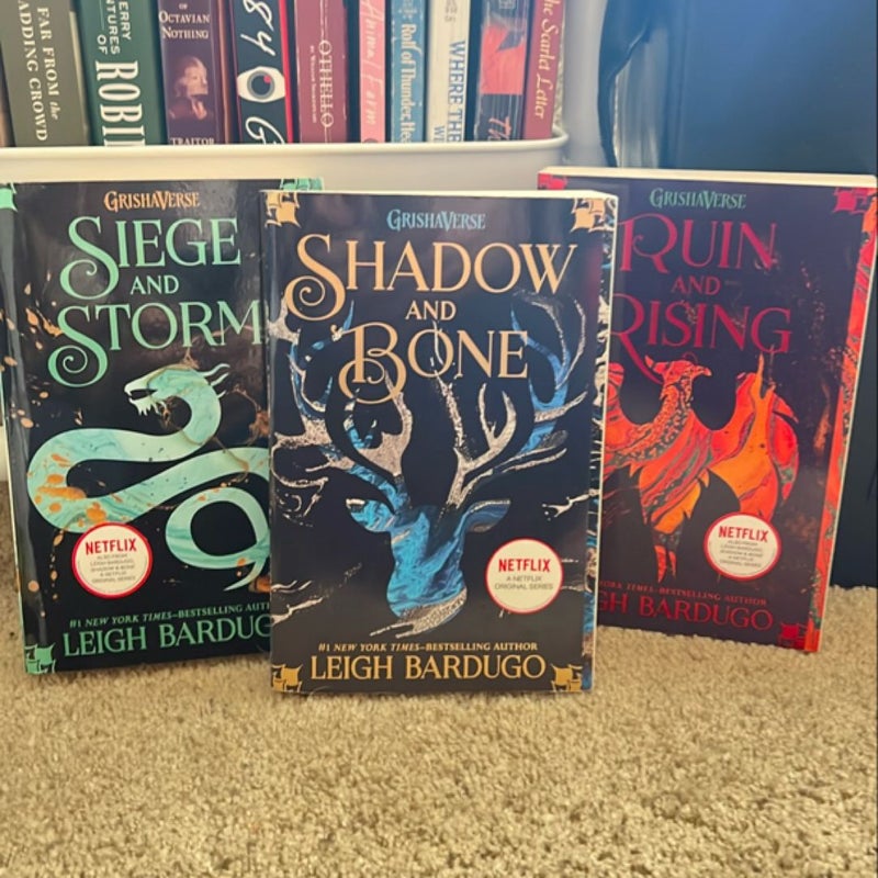 Shadow and Bone (trilogy set)