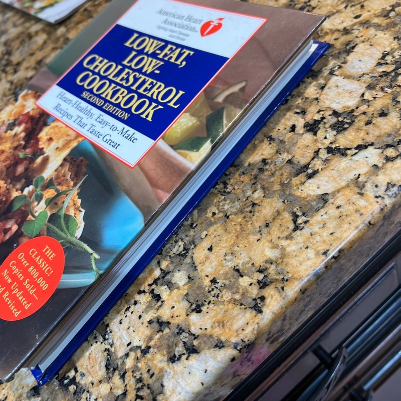 The American Heart Association Low-Fat, Low Cholesterol Cookbook