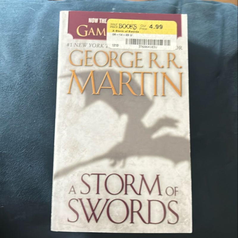 A Storm of Swords (HBO Tie-In Edition): a Song of Ice and Fire: Book Three