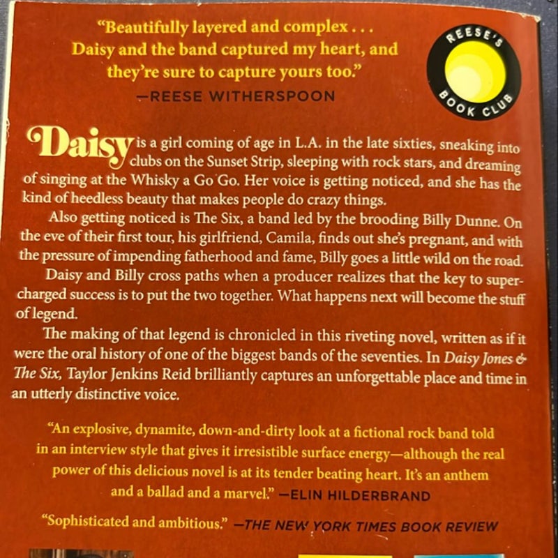 Daisy Jones and the Six (TV Tie-In Edition)