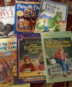 Vintage Lot of 11-  Beginner Children Early Reader Chapter Books