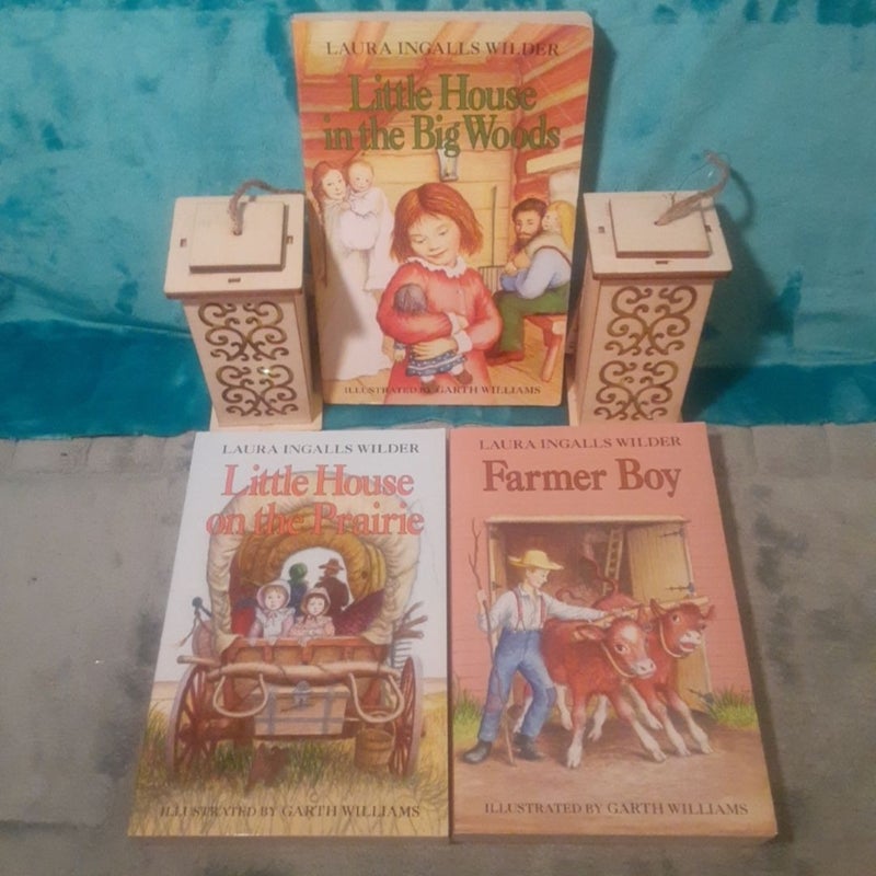 Complete Little House On The Prairie 9 paperback Book Set By Laura Ingalls Wilder! All have some cover wear. Big Woods & Farmer boy have some creases/ reading wear, other books in very good shape! =0


Little House in the Big Woods - creases on cover, spine,& pages, good shape.


Farmer Boy - some spine creases, good shape.


Little House on the Prairie - very good shape.


On the Banks of Plum Creek -indent on spine (made like that) otherwise very good shape.


By the Shores of Silver Lake - vg shape.


The Long Winter - vg shape.


Little Town on the Prairie - vg shape.


These Happy Golden Years - vg shape.


The First Four Years - vg shape.

